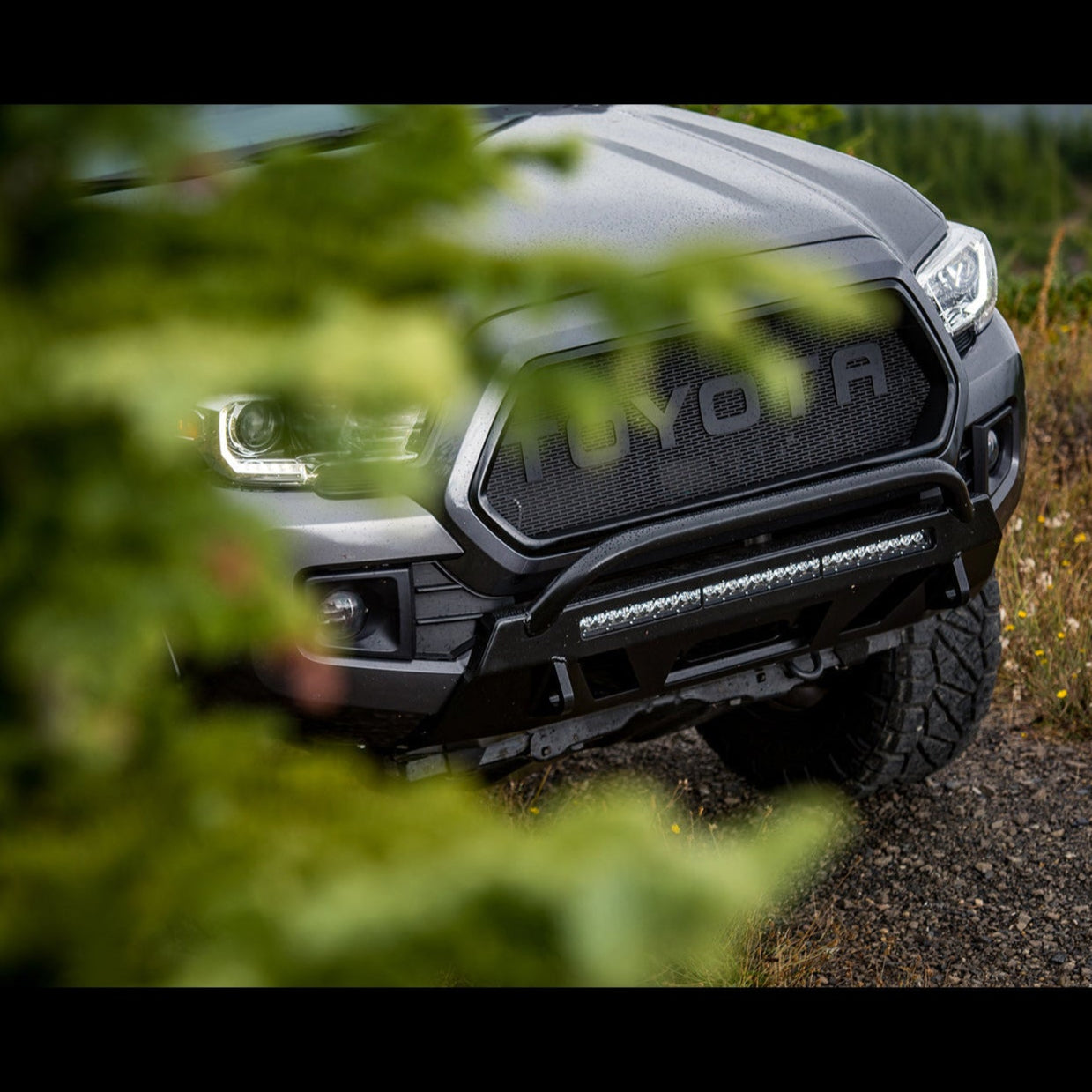Tacoma Front Lo-Pro Winch Bumper / 3rd Gen / 2016-2023