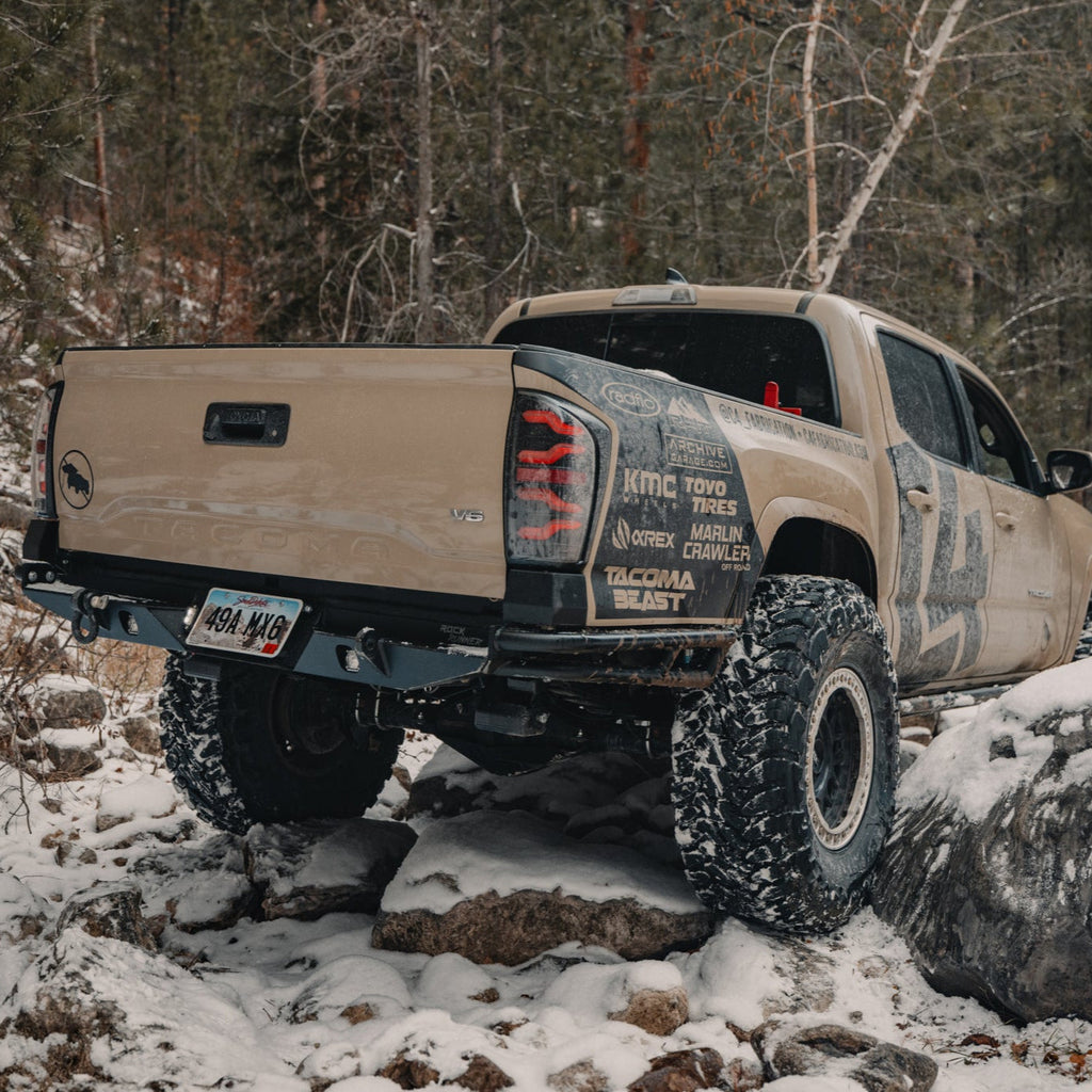 Tacoma Rock Runner High Clearance  Rear Bumper / 3rd Gen / 2016-2023