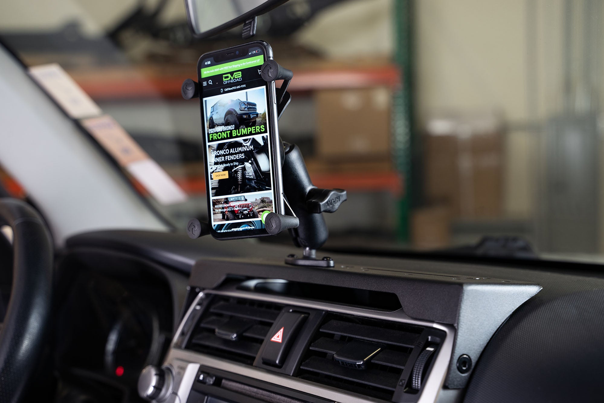 Toyota 4Runner Digital Device Dash Mount