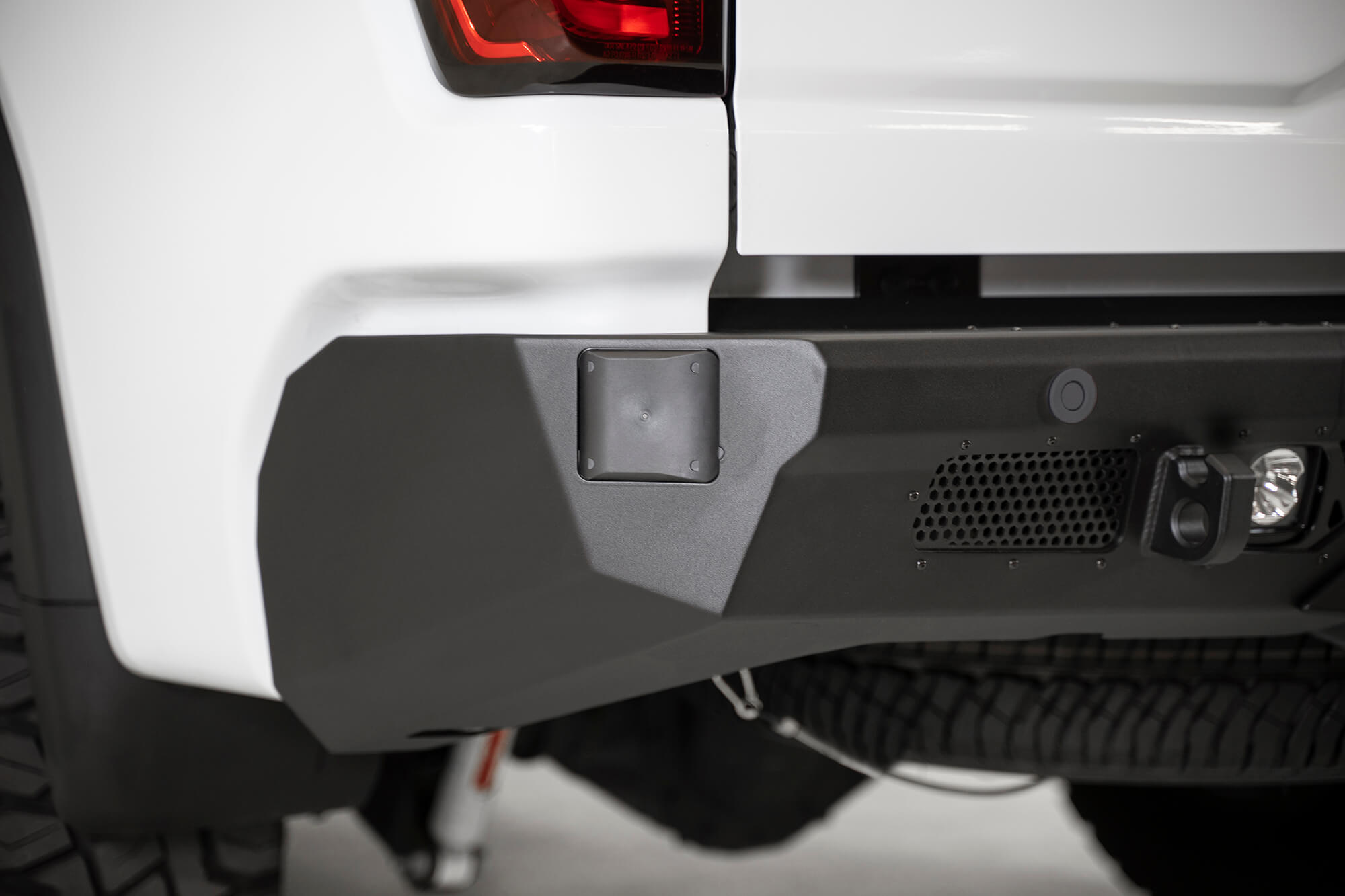 2020 - 2023 Chevy/GMC 2500/3500 Bomber HD Rear Bumper