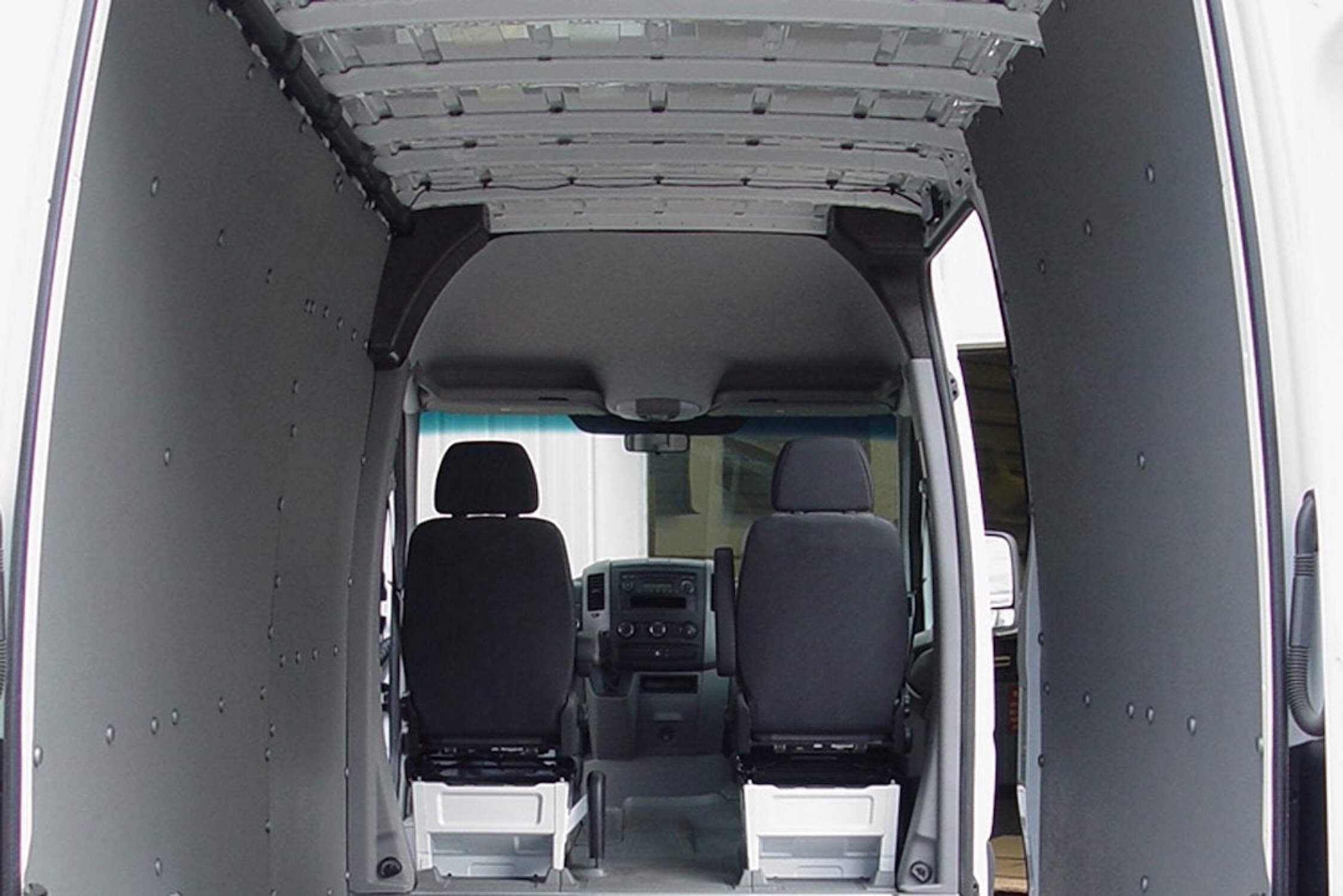 Sprin 144' Wb Hr Vp No Doors  19+