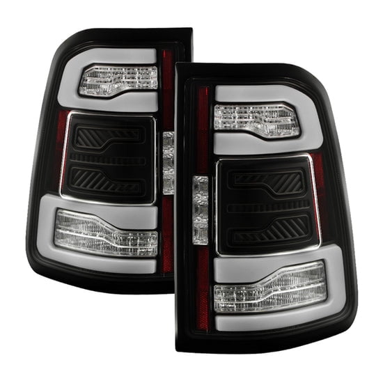 ( Spyder Apex ) Dodge Ram 1500 2019