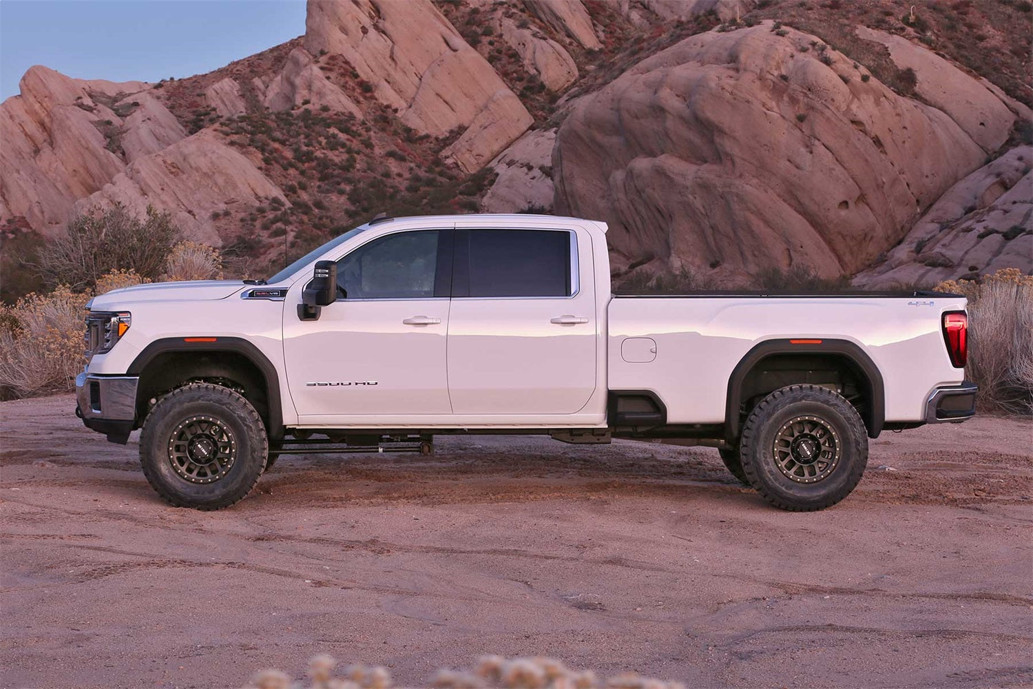 4' PERF SYS W/STEALTH 2020-23 GM 35